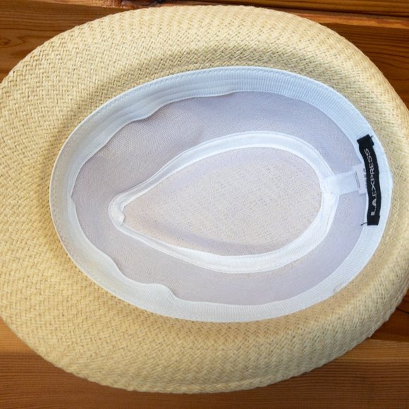 Cute and Stylish Fedora - Picture 4 of 5